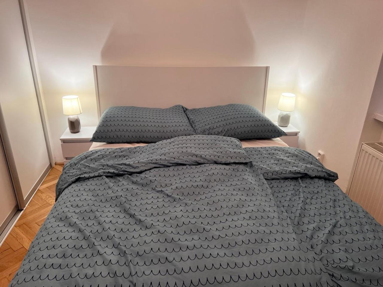 Stylish Flat In City Centre Братислава Экстерьер фото